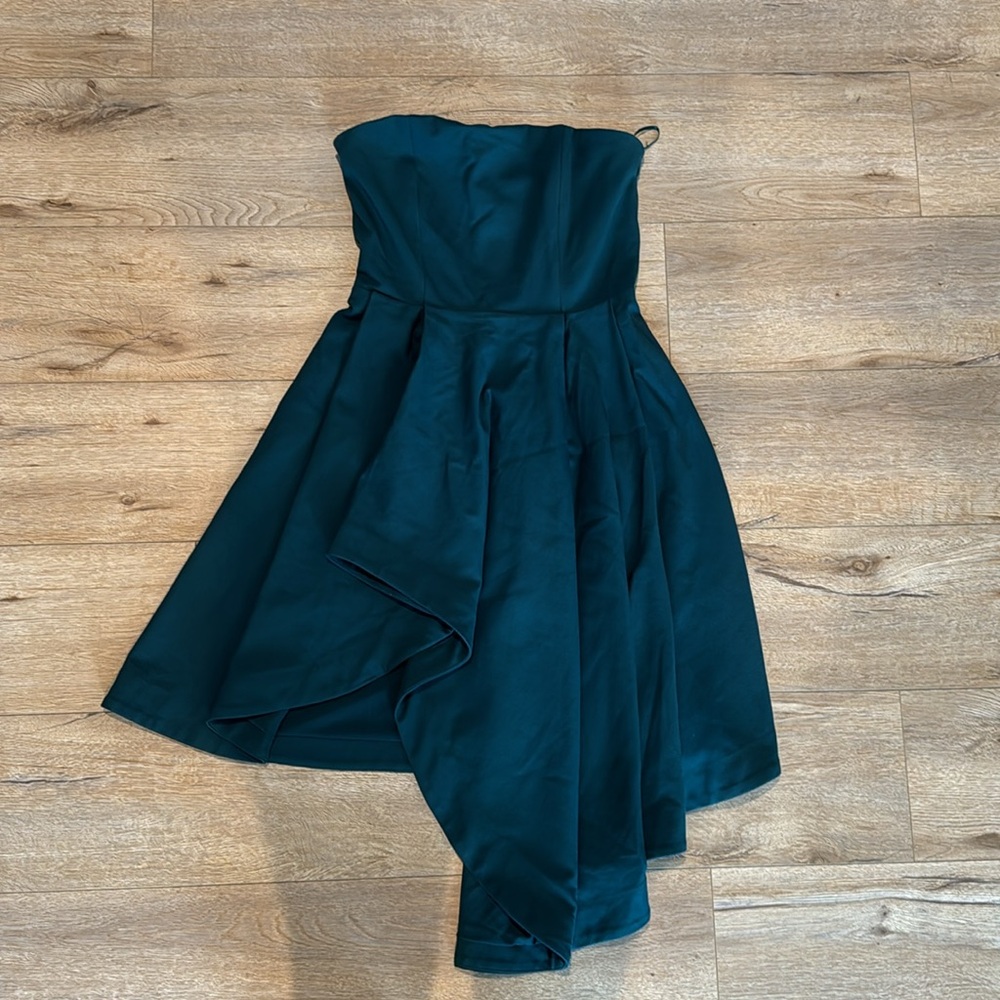 Elliatt Origin Dress Green M $209 View 2